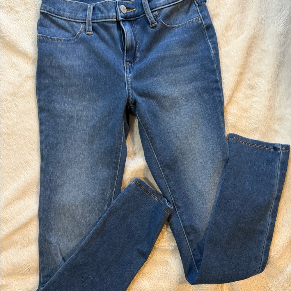 Old Navy Women's Skinny Jeans in Blue